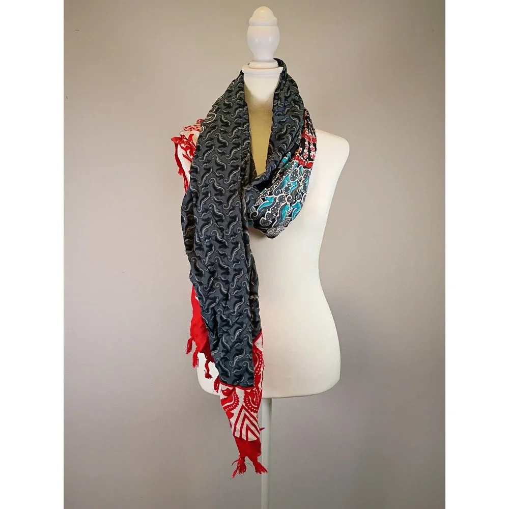 Boho Mandala Paisley Unbranded Womens OS Gray Red Tassel Fringe Wrap Scarf